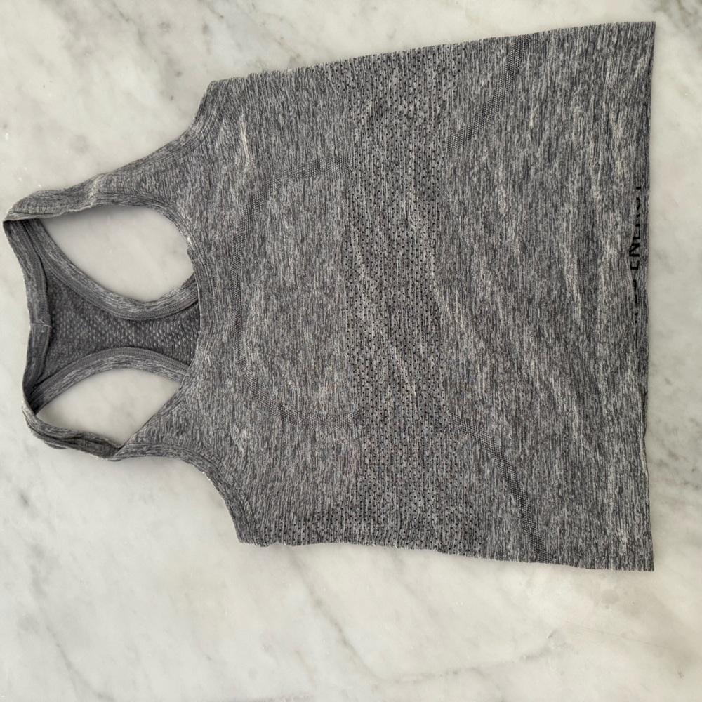 Lululemon gray swiftly tank top size 2 (excellent condition!)